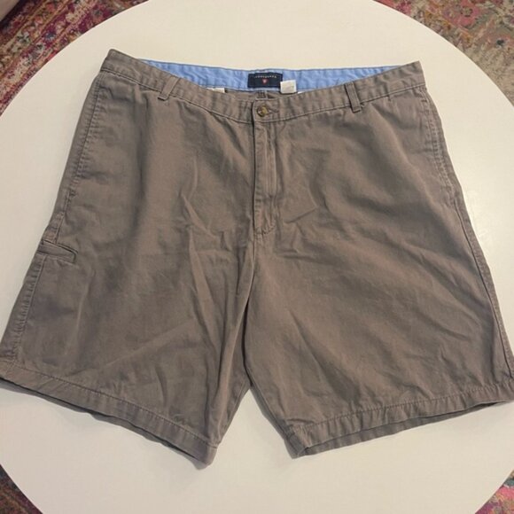 Saddlebred Gray Shorts - Picture 1 of 4